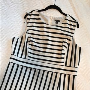 Anne Taylor Striped BW Dress